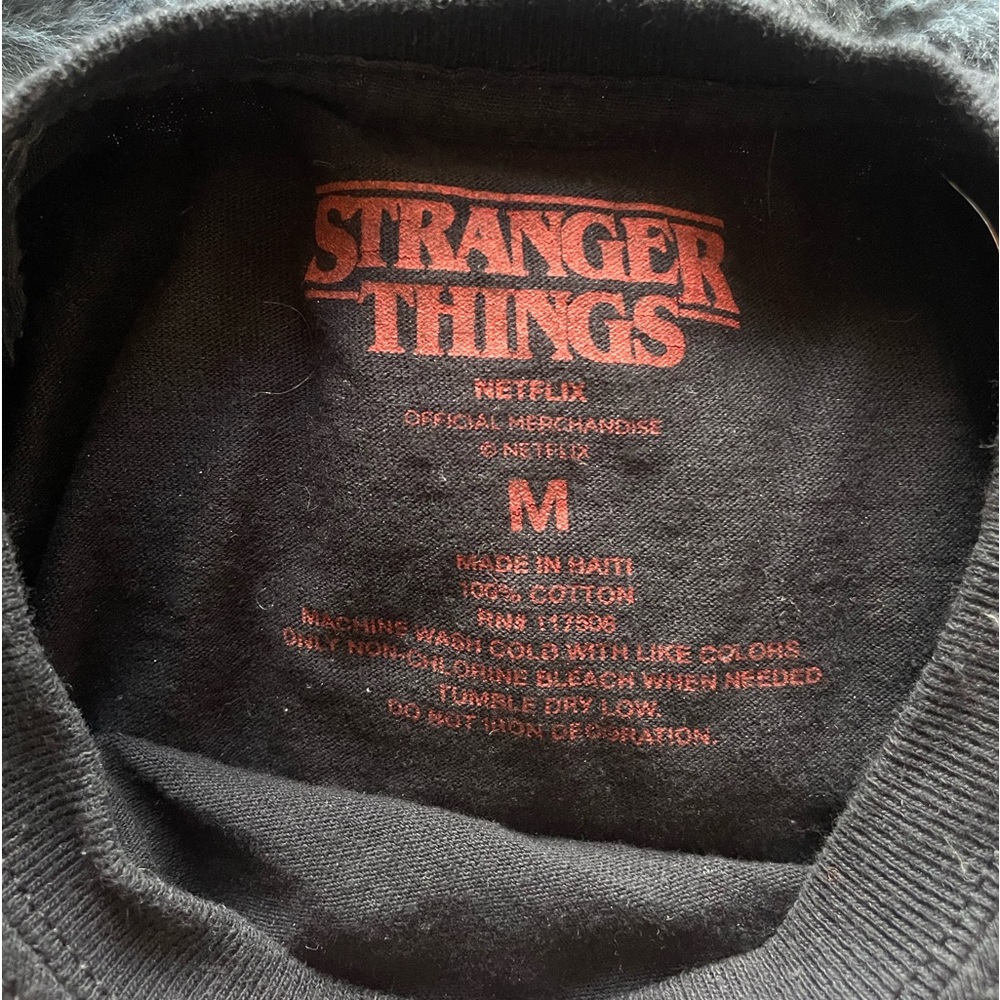 OFFICIAL NETFLIX Stranger Things S3 Merch - Picture 2 of 3